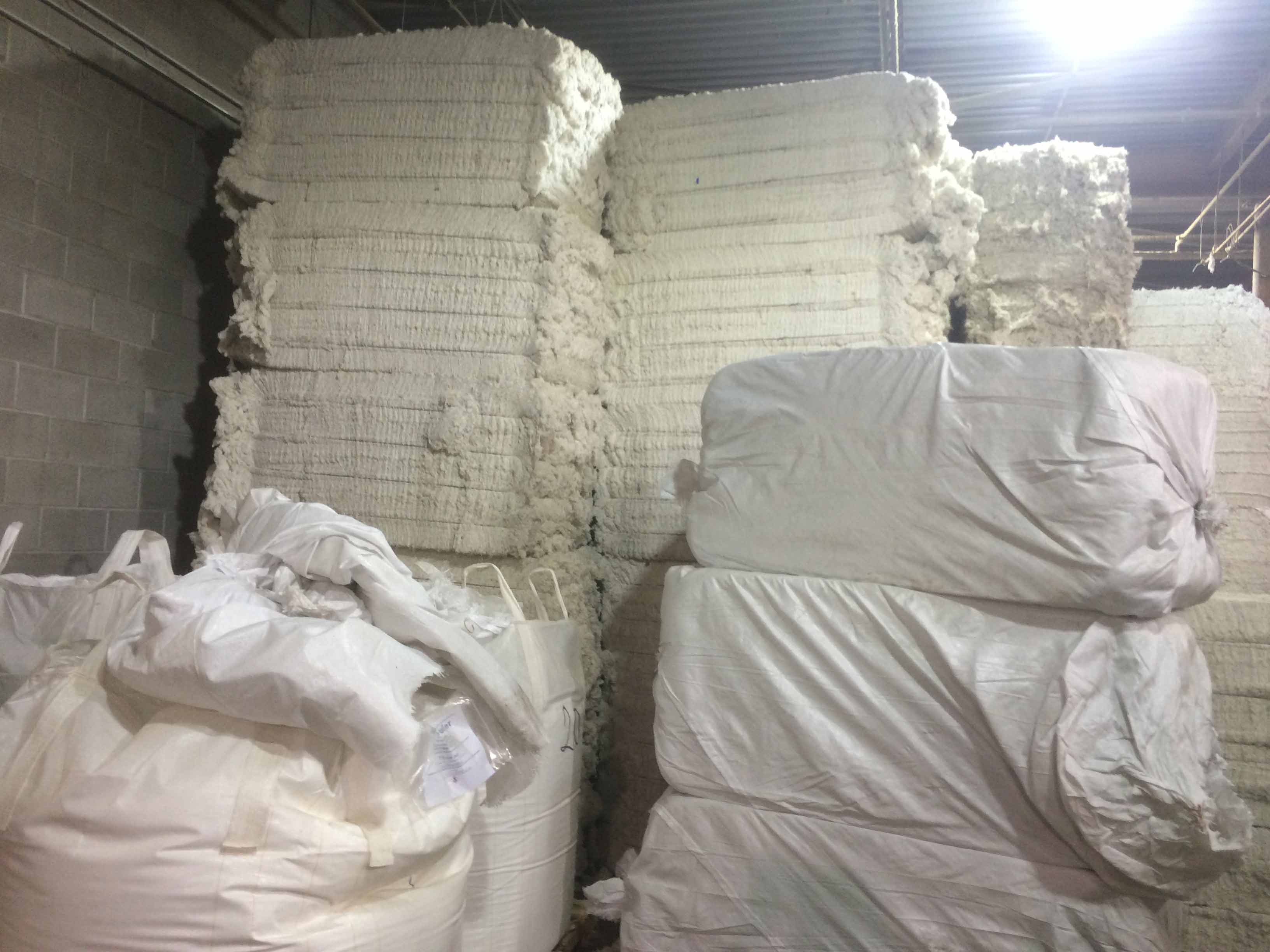 Lavorazione materasso futon 100% cotone Cinius